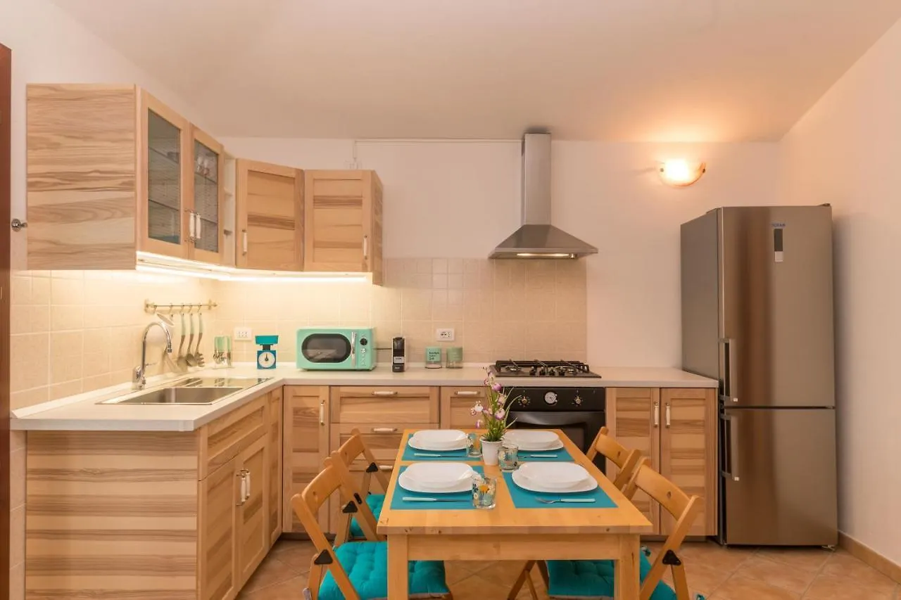 Glori House 50M From Marina Di Olbia - Happy Rentals